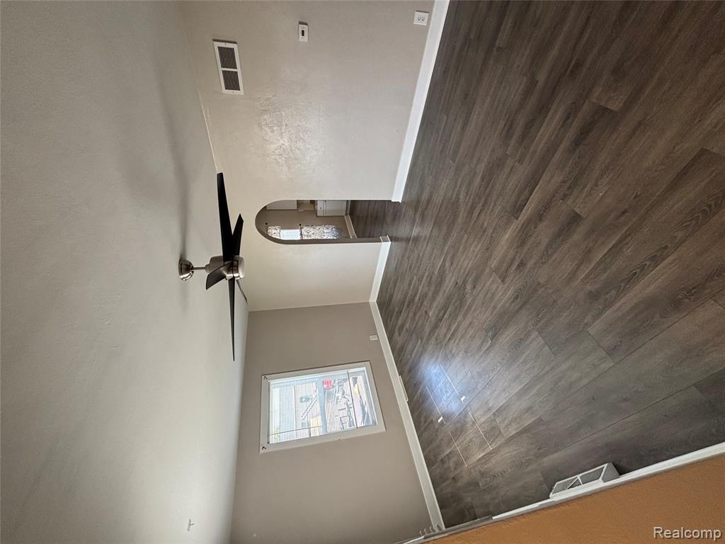 9047 Davison Road, Davison, MI 48423 — Photo 5