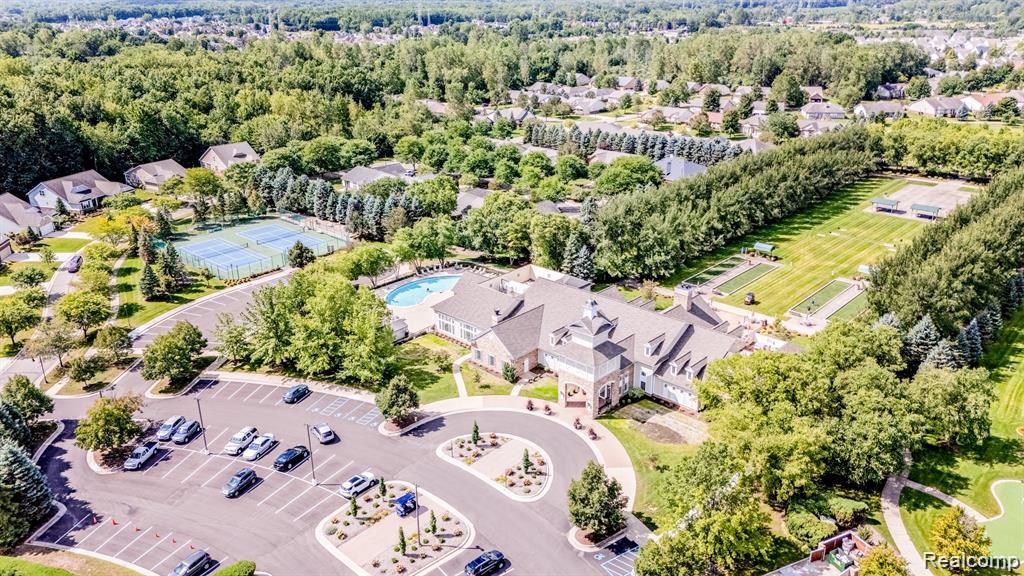 24279 Walloon Way, Flat Rock, MI 48134 — Photo 59