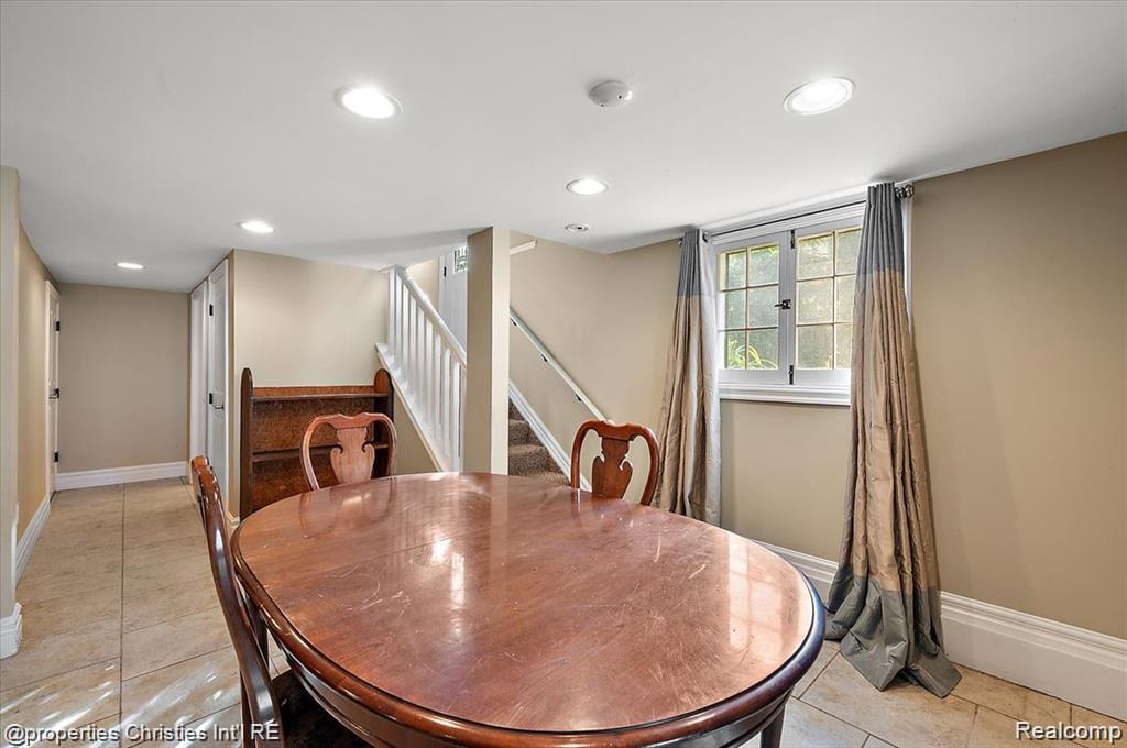 11346 E Shore Drive, Whitmore Lake, MI 48189 — Photo 21