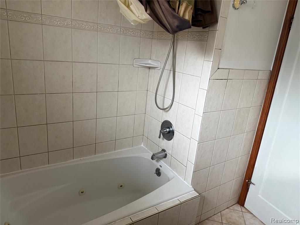 6947 N Charlesworth Street, Dearborn Heights, MI 48127 — Photo 10