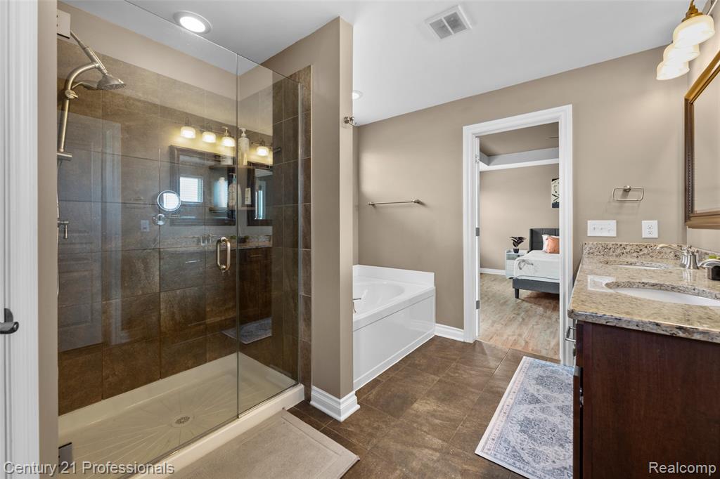 2083 Findley Circle, Lake Orion, MI — Photo 31