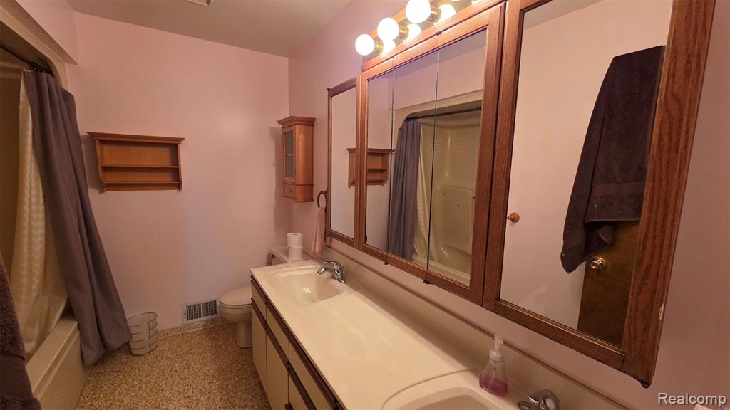 3854 Castle Road, North Branch, MI 48461 — Photo 15