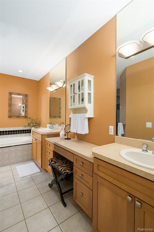 5565 Ford Road, Commerce Twp, MI 48382 — Photo 18