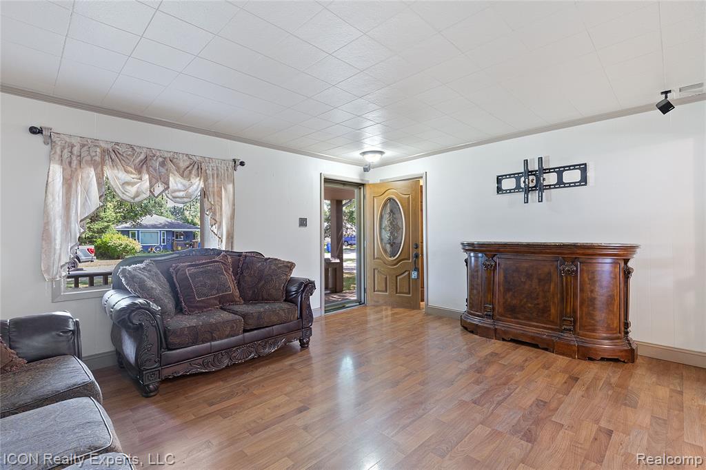 4460 Culver Street, Dearborn Heights, MI 48125 — Photo 10