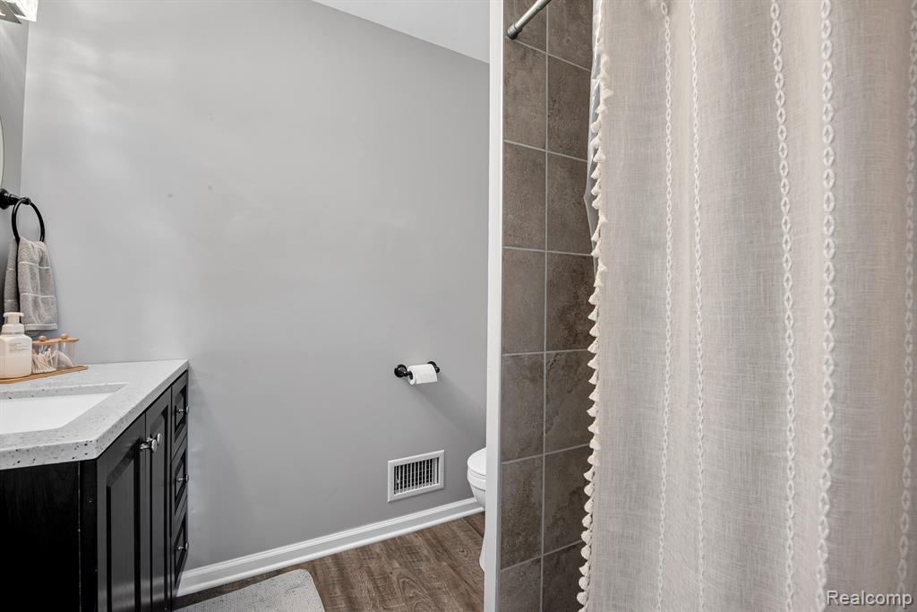 8255 BURPEE Road, Grand Blanc, MI 48439 — Photo 14