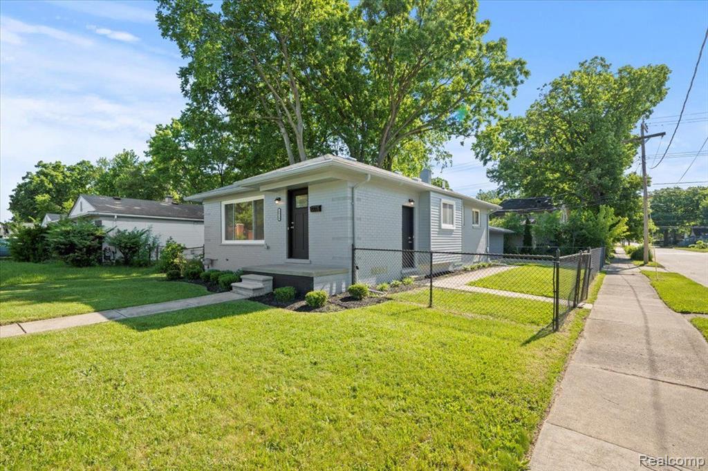 4014 GREENFIELD Road, Berkley, MI 48072 — Photo 31