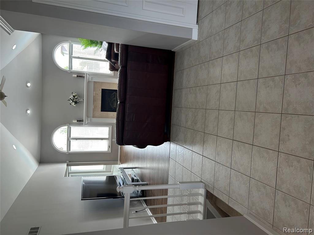 56334 Birkdale Drive, Macomb, MI 48042 — Photo 11