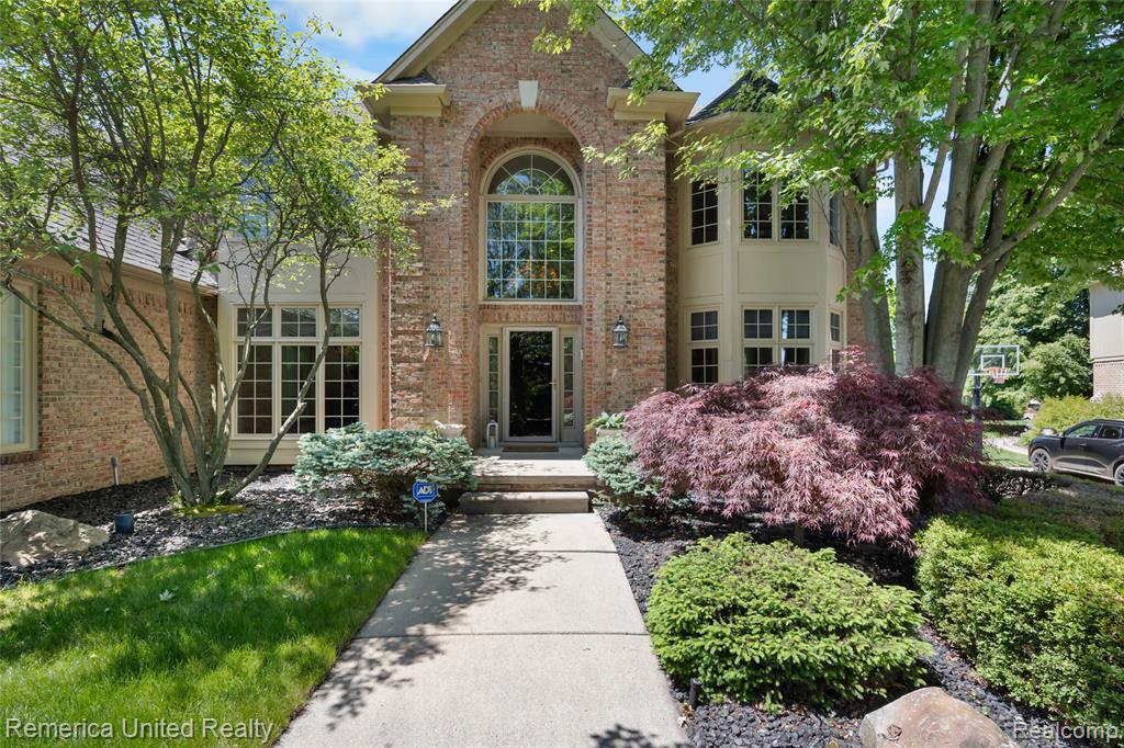 54501 Salem Drive, Shelby Twp, MI 48316 — Photo 2