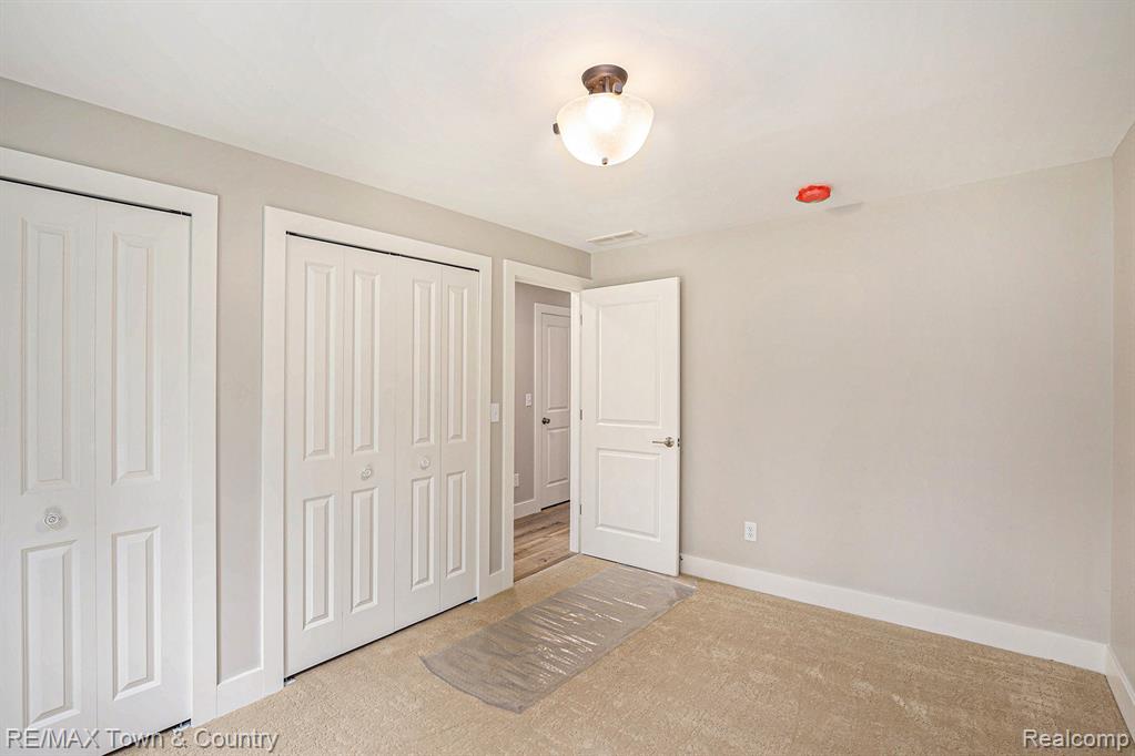 6400 N SEYMOUR Road, Flushing, MI 48433 — Photo 17
