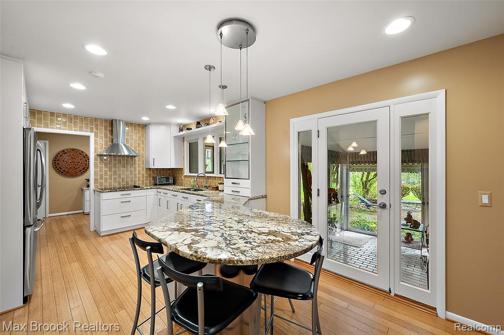 30400 Woodhaven Lane, Beverly Hills, MI 48025 — Photo 9