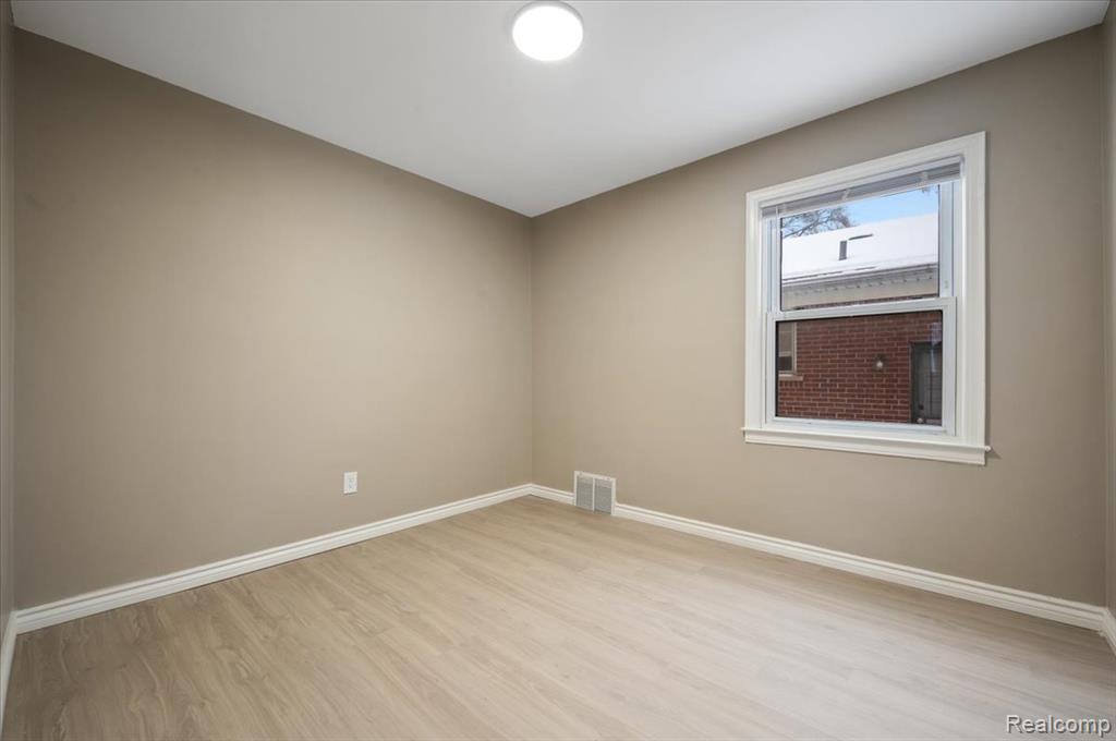 7610 Vaughan, Detroit, MI 48228 — Photo 17