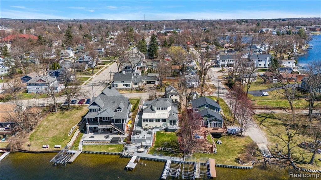 16 S NORTH SHORE Drive, Lake Orion, MI 48362 — Photo 18