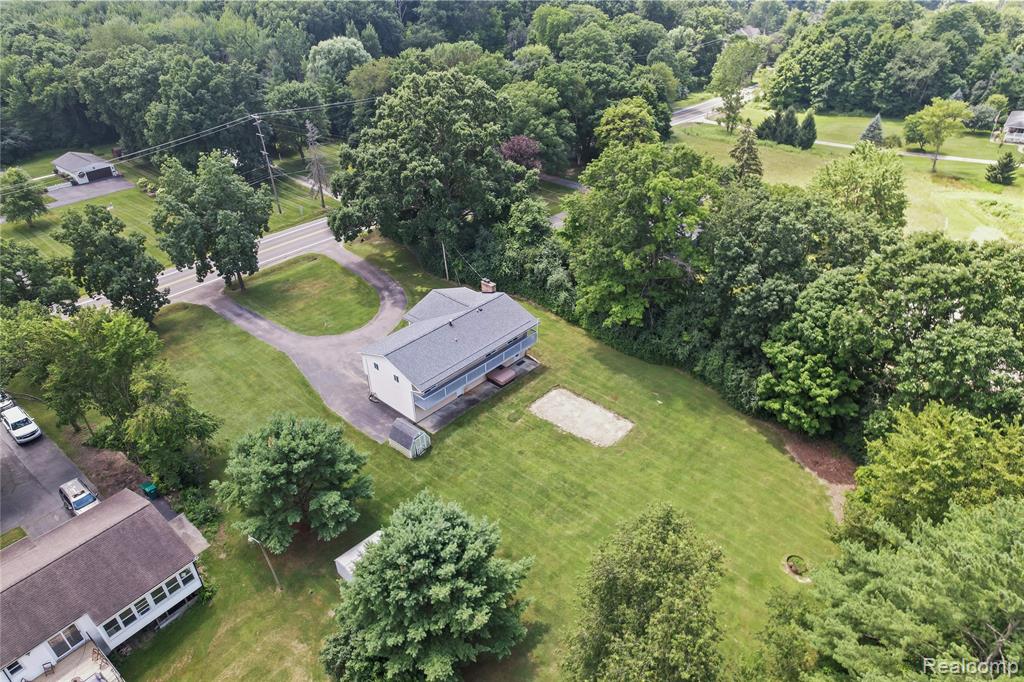 5461 E Holly Road, Holly, MI 48442 — Photo 37