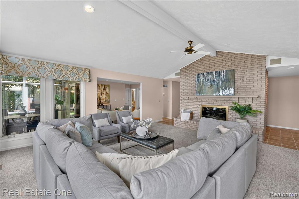 5161 Ledgewood Drive, Commerce Twp, MI 48382 — Photo 13