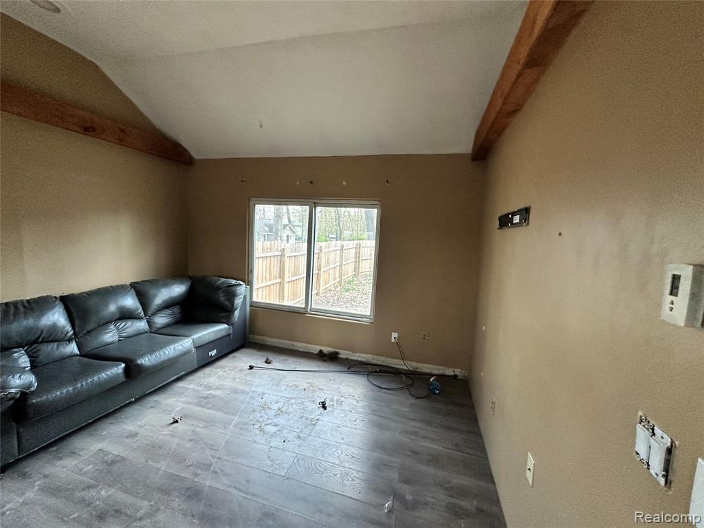235 Woodbine Drive, Milford, MI 48380 — Photo 9