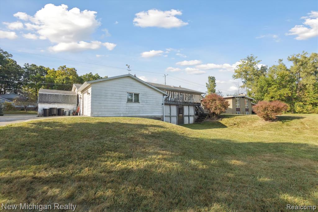 4272 Owen Road, Fenton, MI 48430 — Photo 37