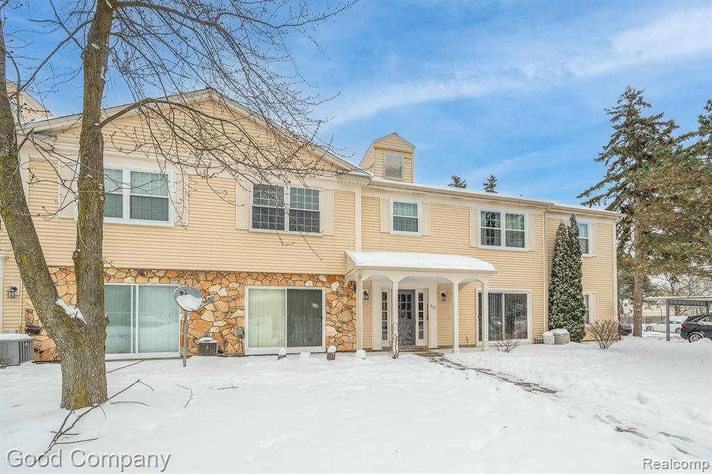 833 BLOOMFIELD VILLAGE Boulevard, #B, Auburn Hills, MI 48326 — Photo 13