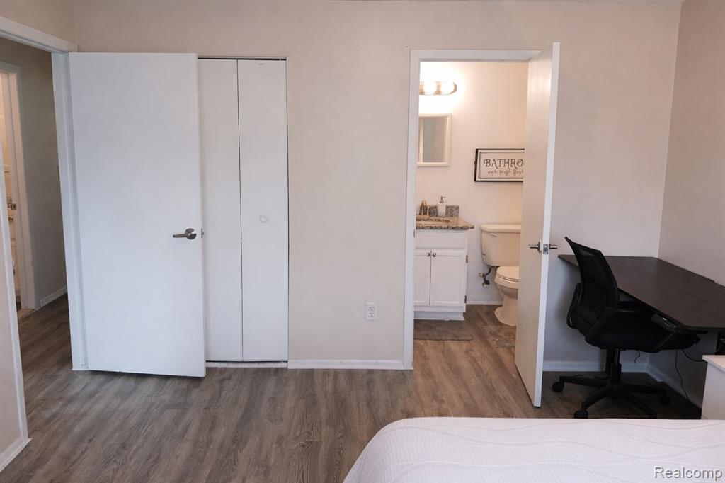 10052 Allen Pointe Drive, Allen Park, MI 48101 — Photo 17