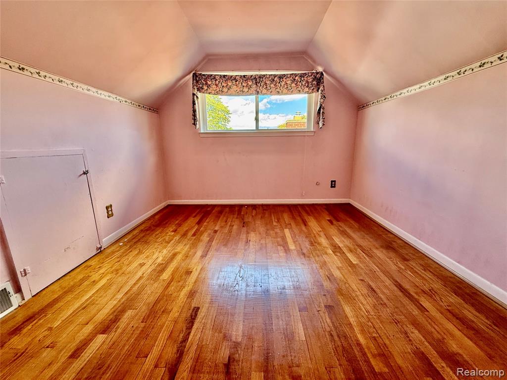 7505 Donna Street, Westland, MI — Photo 20