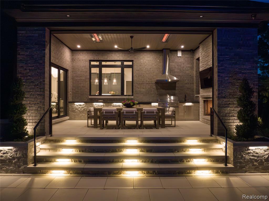 4592 Pinnacle Boulevard, Rochester, MI, 48306