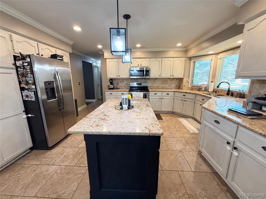 46557 Glen Pointe Drive, Utica, MI 48315 — Photo 20