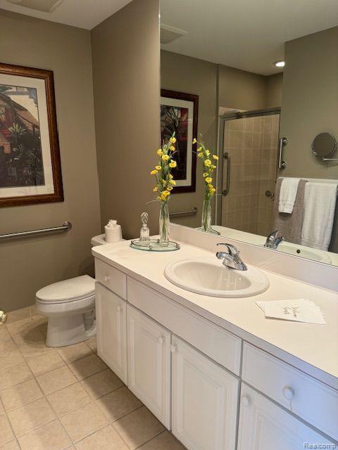 695 Woodhaven Drive, 64, Commerce Twp, MI 48390 — Photo 14