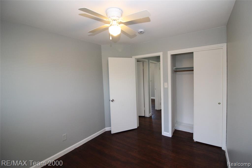 8631 Whitefield Street, Dearborn Heights, MI 48127 — Photo 14