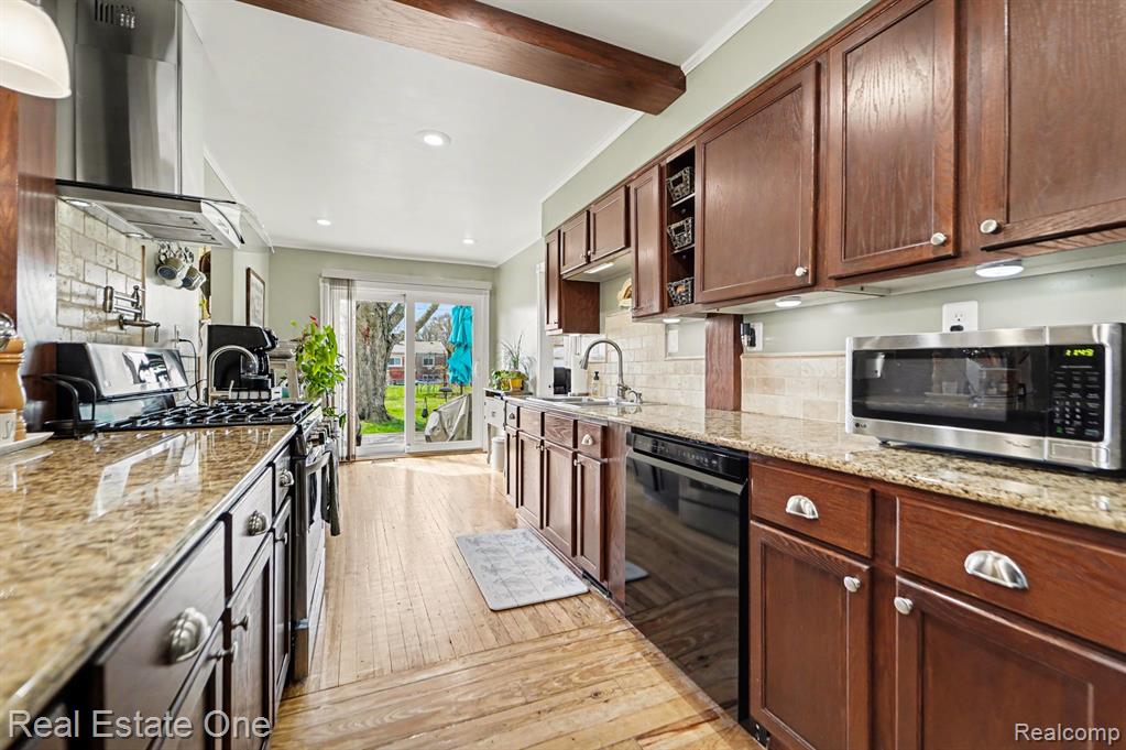 30453 Sheridan Street, Garden City, MI — Photo 10