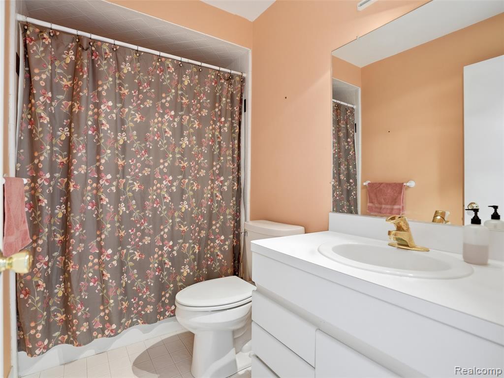 68725 Place Road, New Haven, MI 48050 — Photo 27