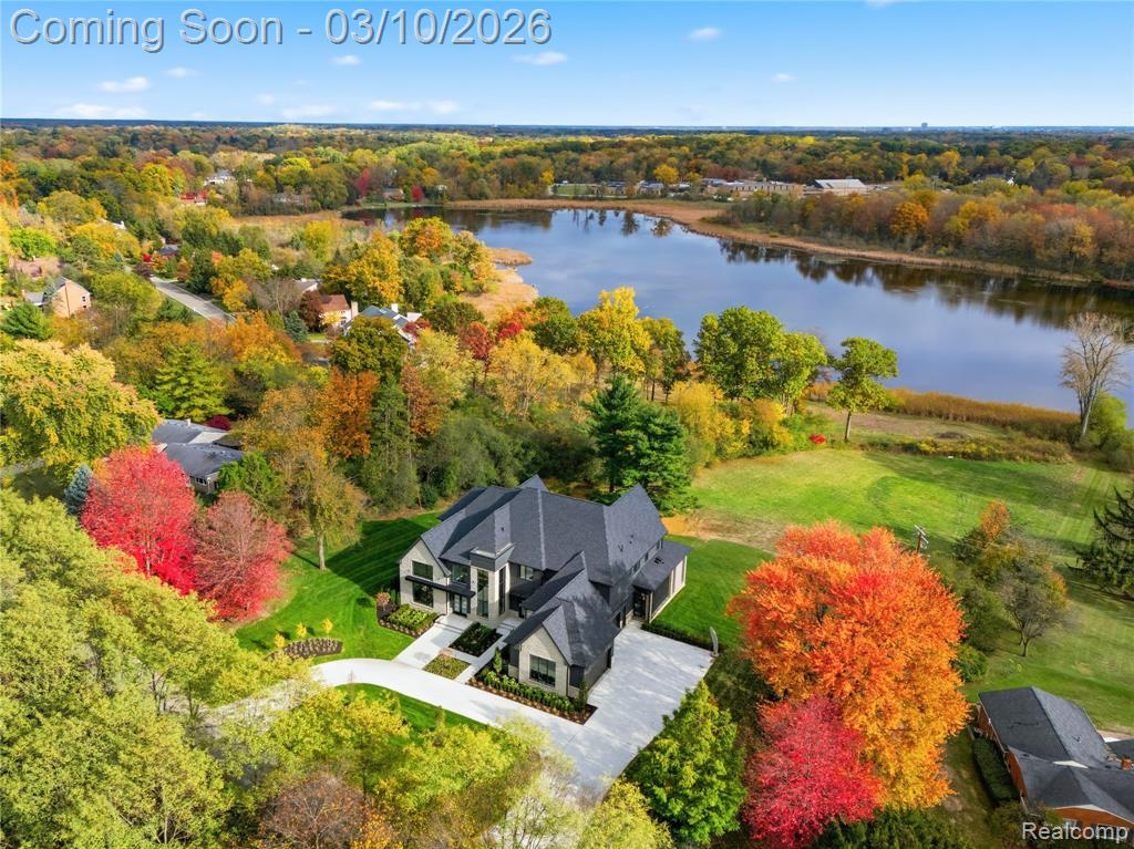 3281 Chickering Lane, Bloomfield Hills, MI 48302 — Photo 37