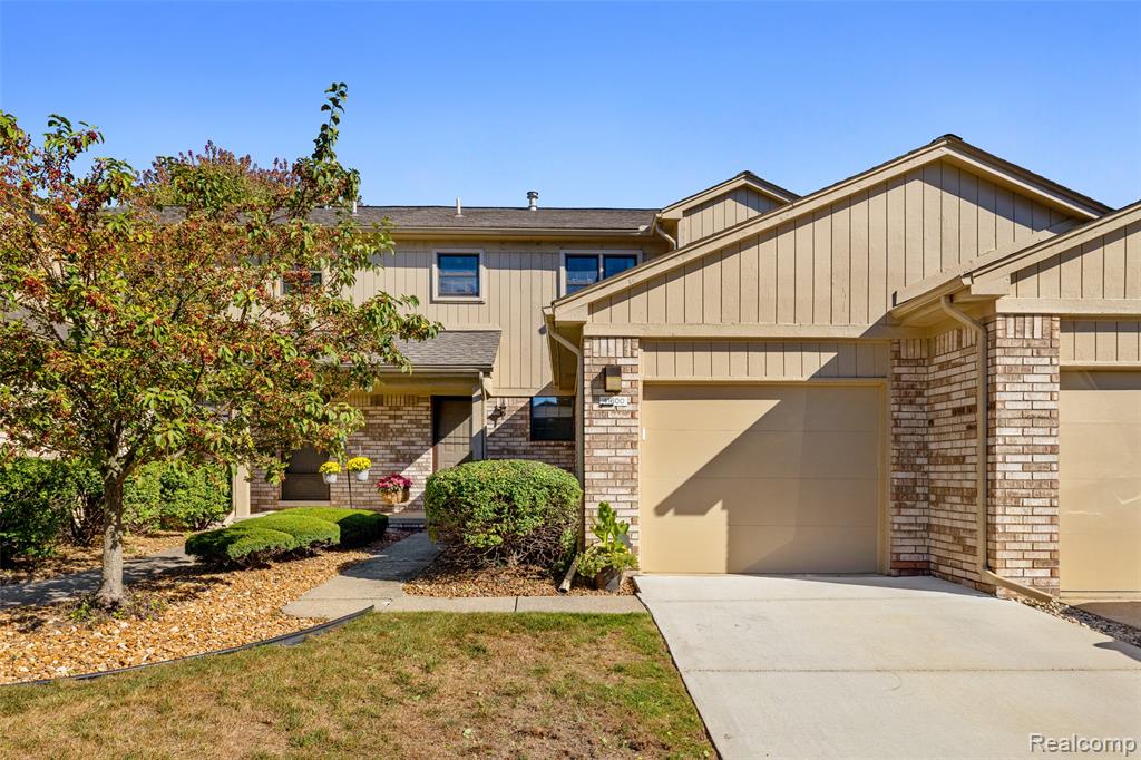 41600 Janet Drive, Clinton Twp, MI 48038 — front exterior