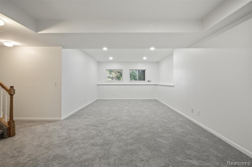 9266 Hillcrest, Clarkston, MI 48348 — Photo 23