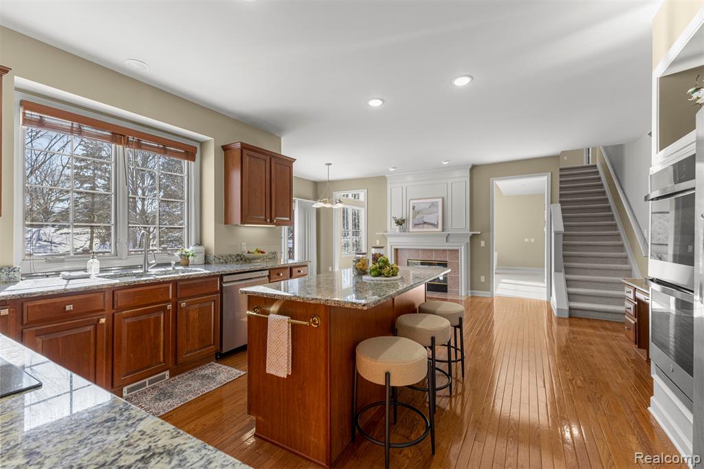 44570 White Pine Circle W, Northville, MI 48168 — Photo 17