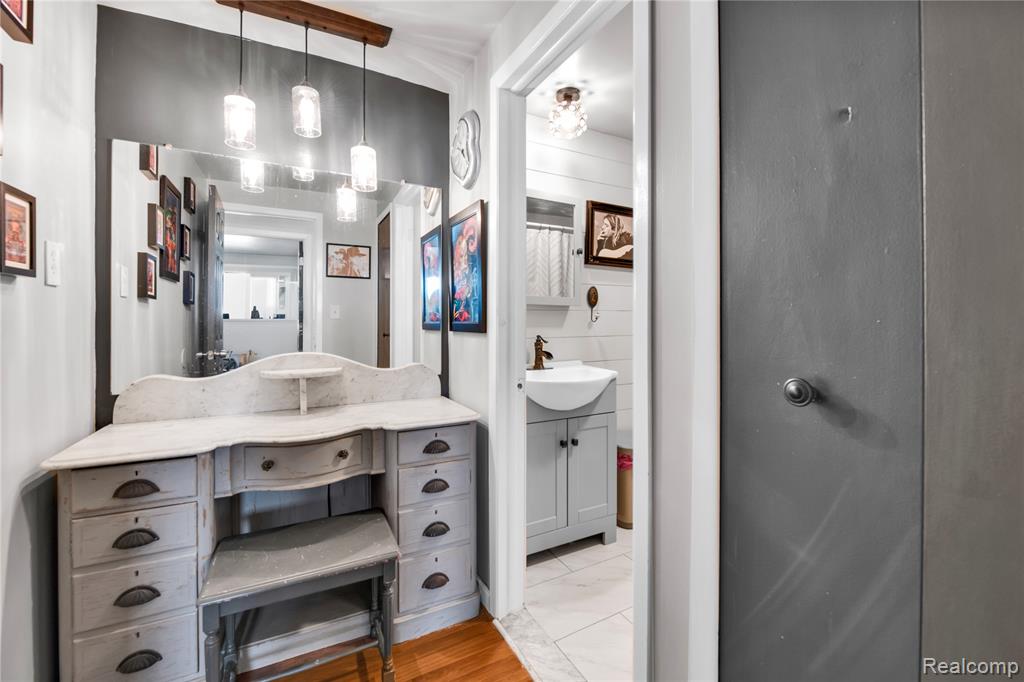 4826 Evans Court, Trenton, MI 48183 — Photo 18