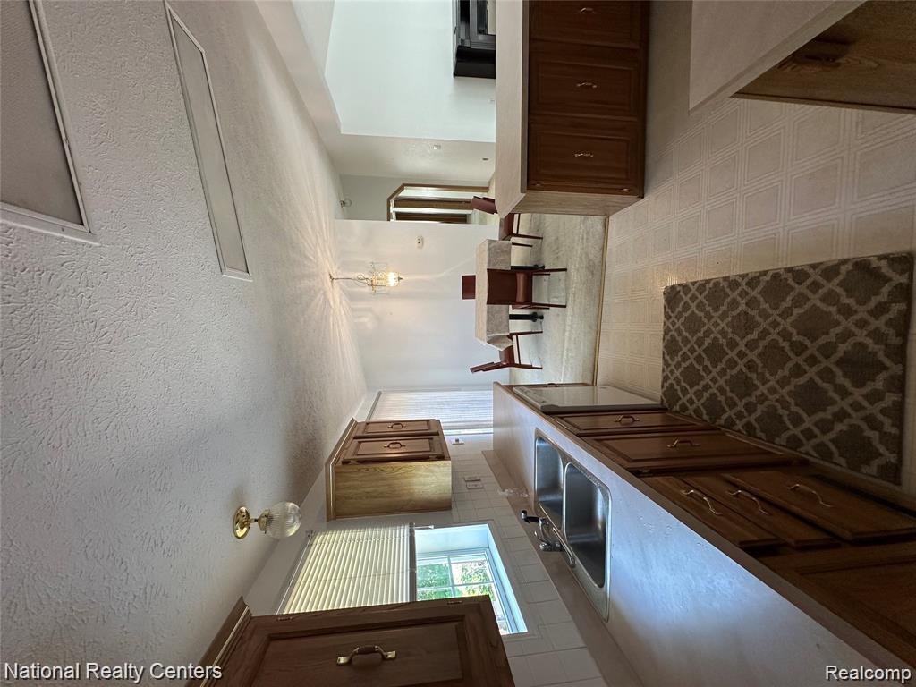 8049 Mckinley Road, Clay, MI 48001 — Photo 8