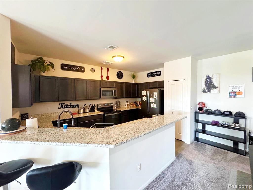 9960 Ridge Run Street, Howell, MI 48855 — Photo 7