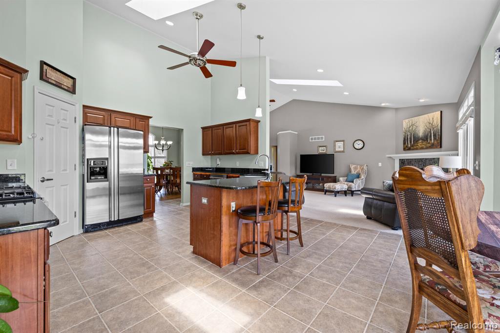 1131 Thorn Ridge Drive, Howell, MI 48843 — Photo 10