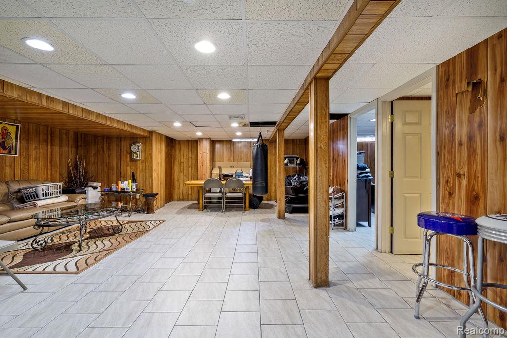 4908 Kadena Court, Sterling Heights, MI 48310 — Photo 31