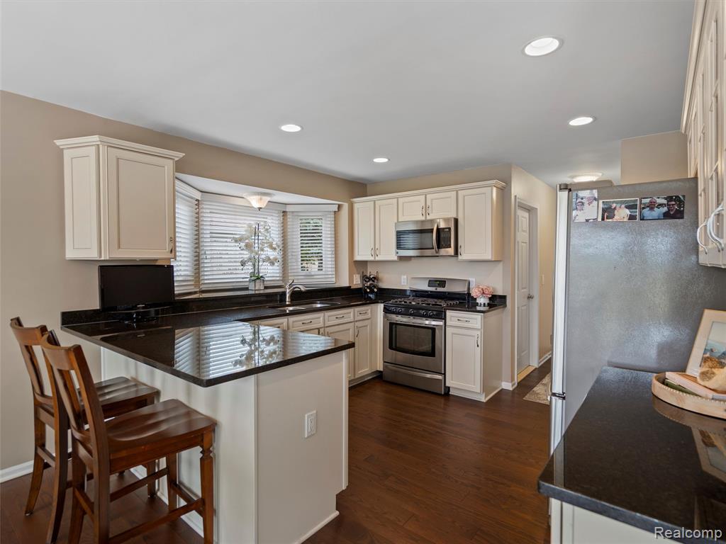 53673 Cranston Drive, Macomb, MI 48042 — Photo 12