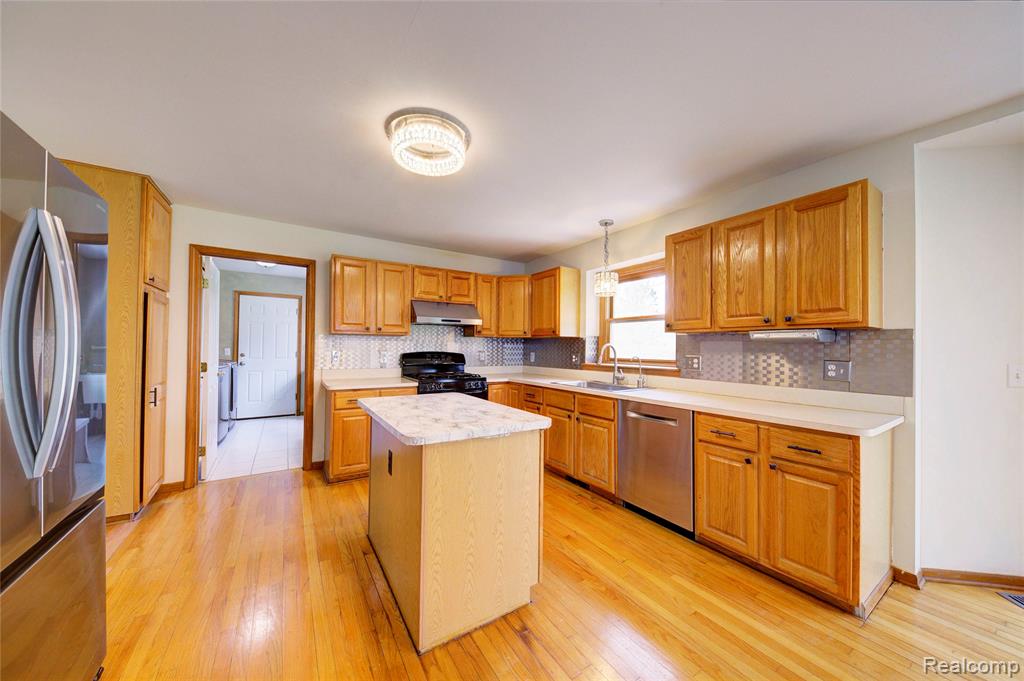 4570 River Hills Court, Brighton, MI 48114 — Photo 21