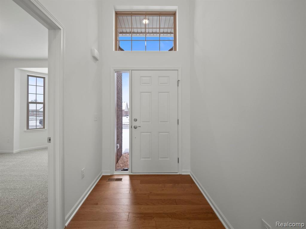 45731 Beaufort Drive, Macomb, MI 48044 — Photo 2