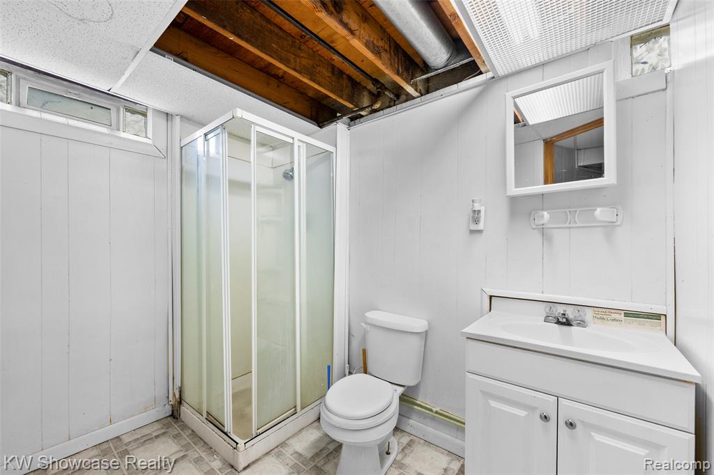 19560 Berg Road, Detroit, MI 48219 — Photo 25