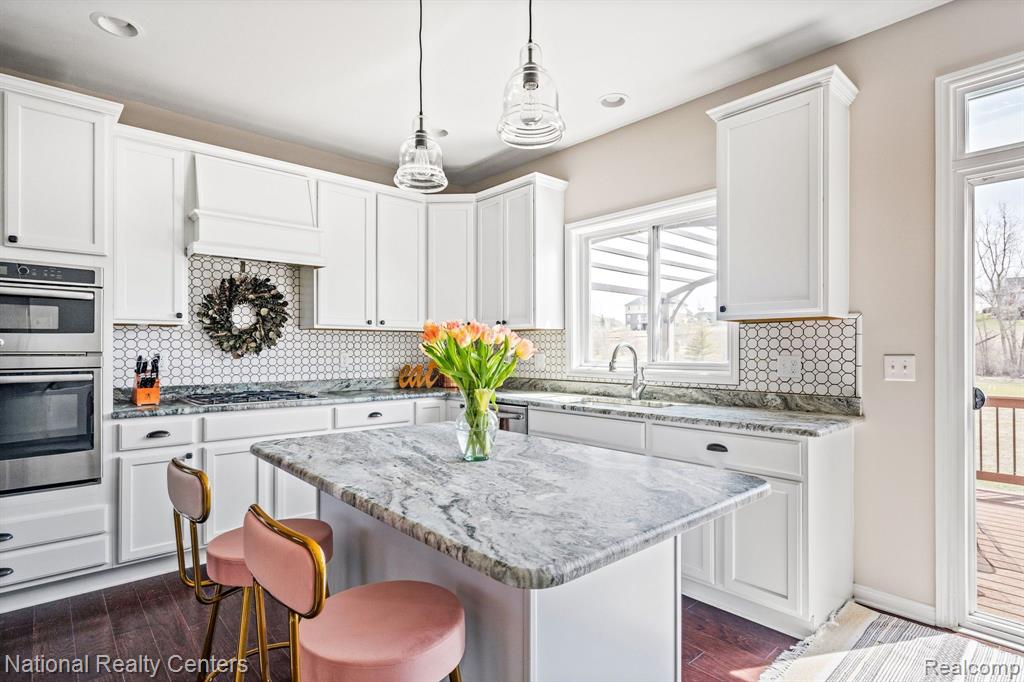527 SOUTHSHORE Drive, Oxford, MI 48371 — Photo 13