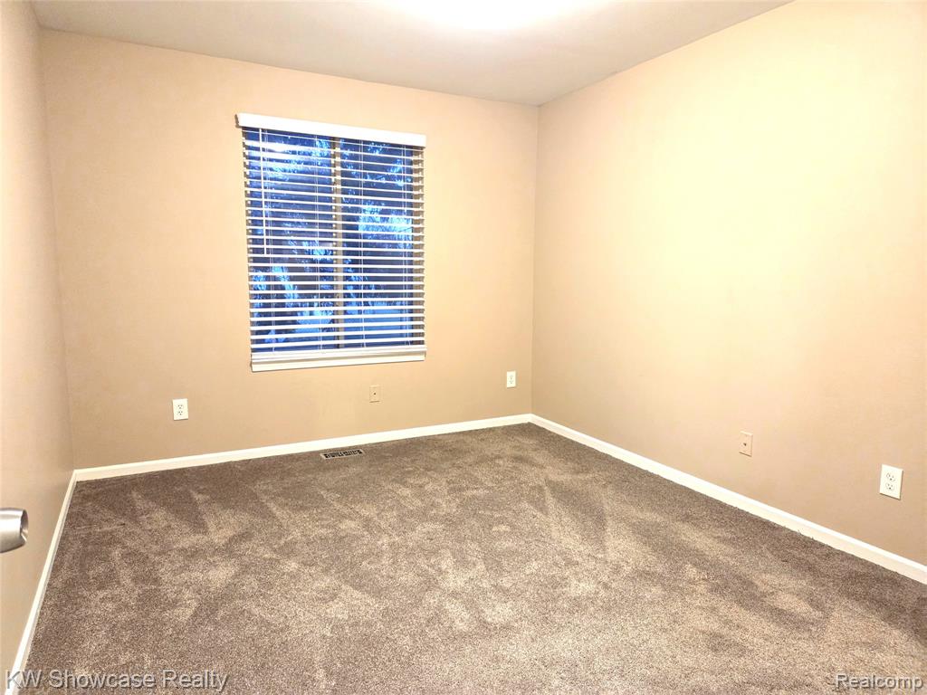 4031 Heatherwood Court Heatherwood Ct, Warren, MI 48092 — Photo 20