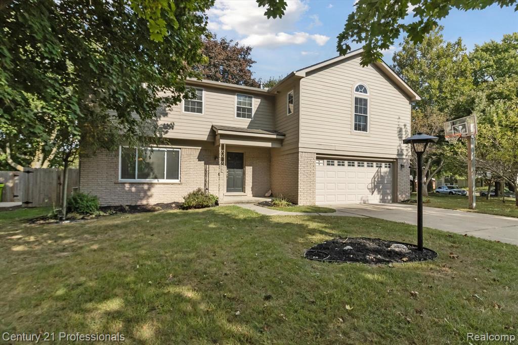 910 Jeffrey Drive, Northville, MI 48167 — Photo 2