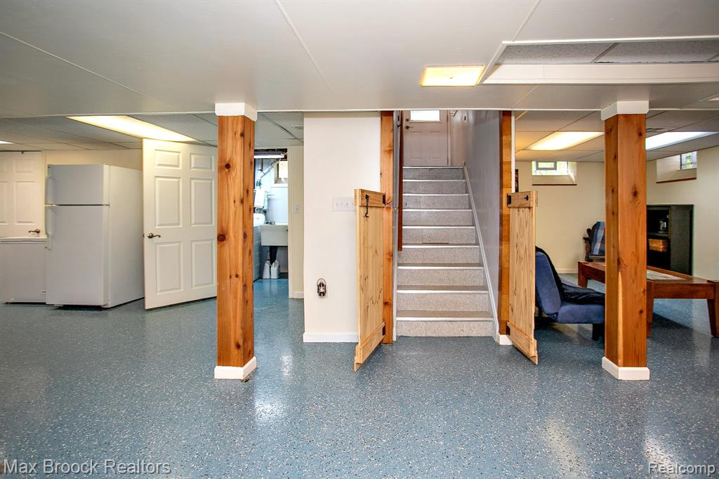 26725 Humber Street, Huntington Woods, MI — Photo 45