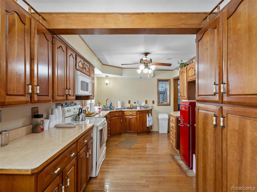 44833 MADDELEIN Street, Clinton Twp, MI 48036 — Photo 14