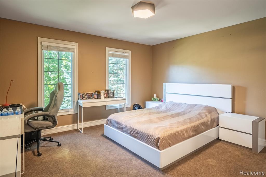 4575 Forest Edge Lane N, West Bloomfield, MI 48323 — Photo 34