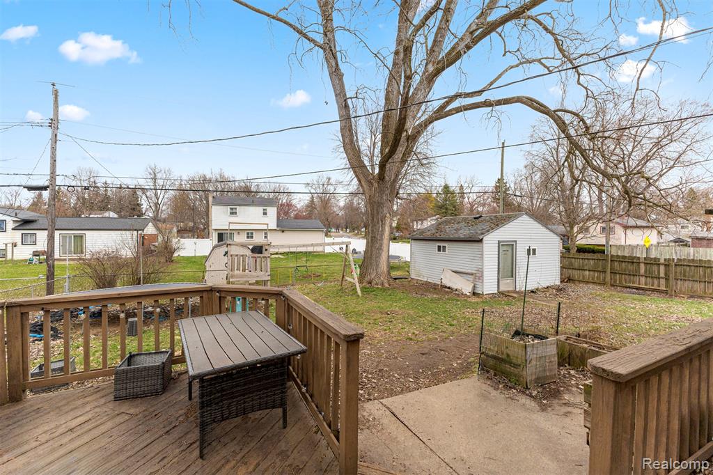 8781 Nottingham Drive, Ypsilanti, MI 48198 — Photo 9