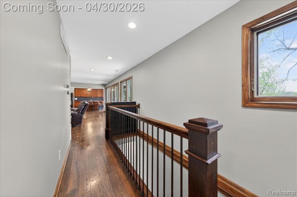 3945 N Vanstone Drive, Commerce Twp, MI 48382 — Photo 30